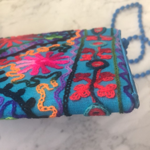 Bright, playful embroidered clutch - Picture 5 of 5